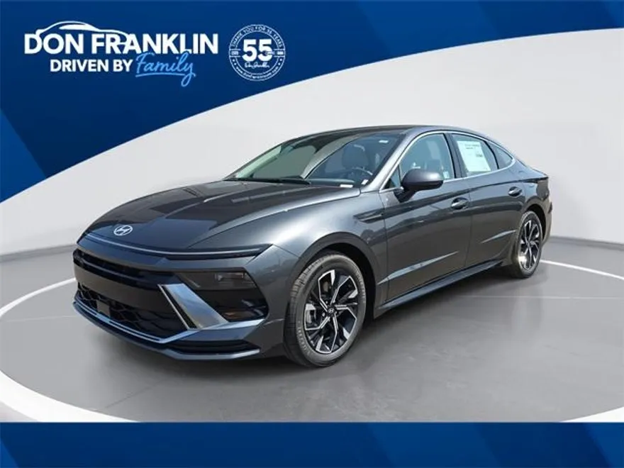2025 Hyundai Sonata SEL photo 1