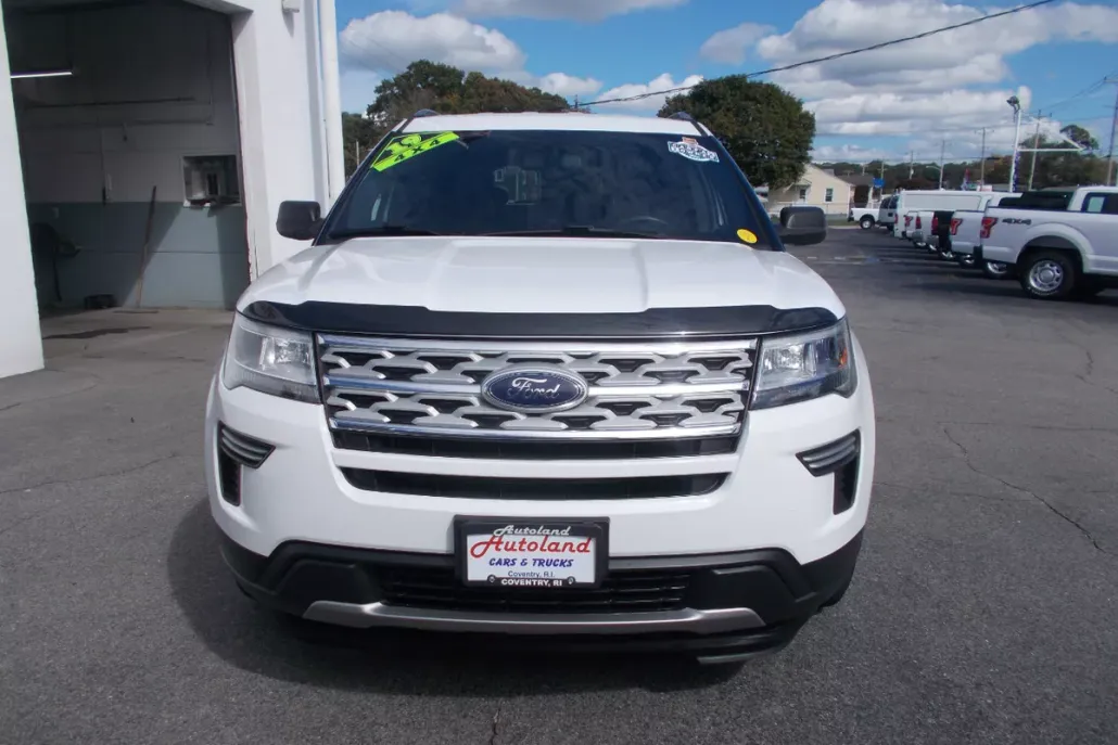 2019 Ford Explorer XLT photo 1