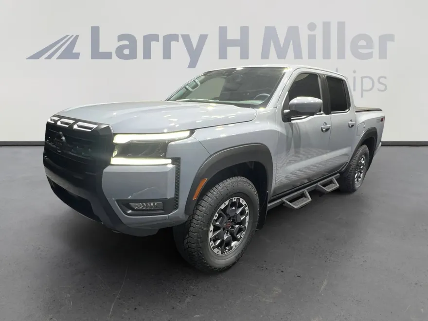 2026 Nissan Frontier PRO-4X photo 1