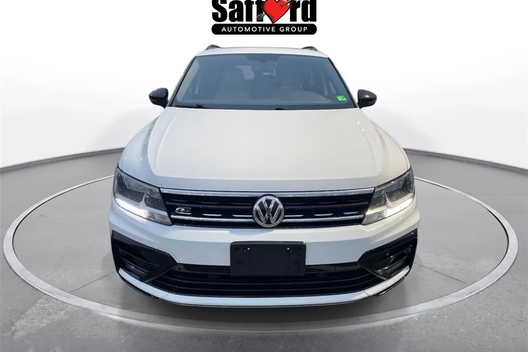 2021 Volkswagen Tiguan SE R-Line Black photo 1