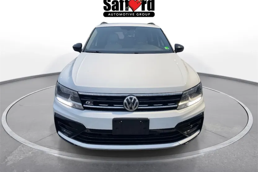 2021 Volkswagen Tiguan SE R-Line Black photo 1
