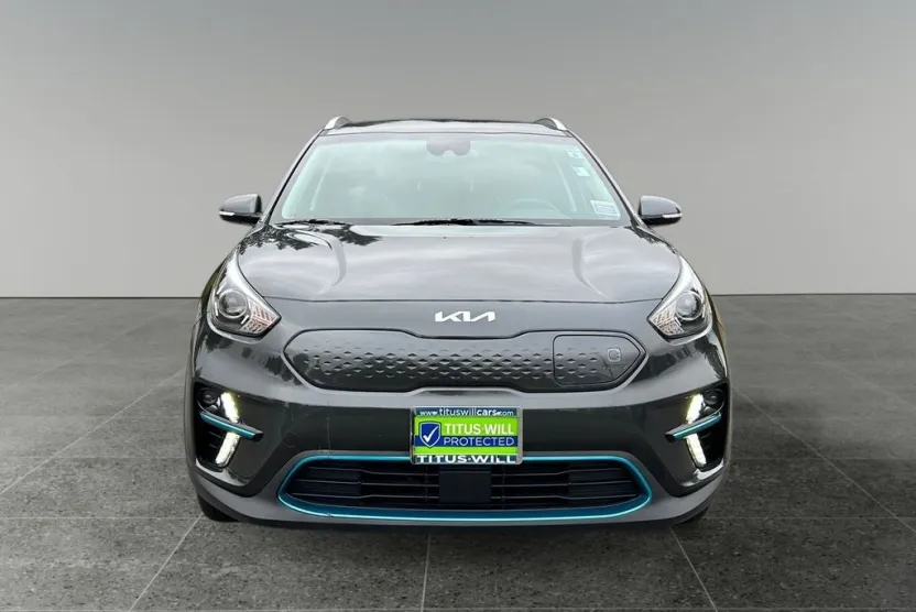 2022 Kia Niro EV S photo 1
