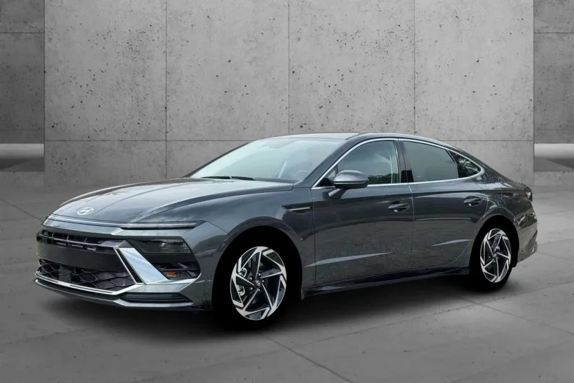 2026 Hyundai Sonata SEL Sport photo 1