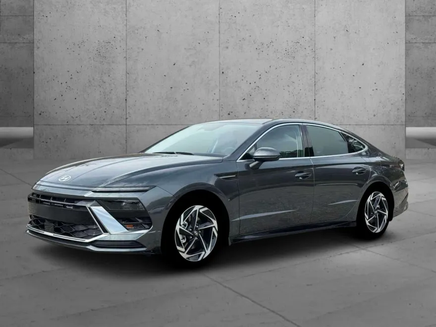 2026 Hyundai Sonata SEL Sport photo 1