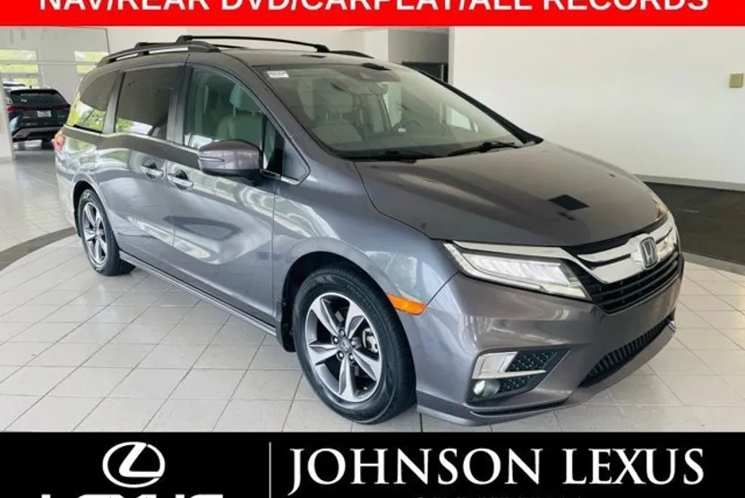 2019 Honda Odyssey Touring photo 1