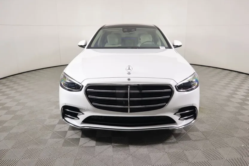 2026 Mercedes Benz S 580 4MATIC photo 1