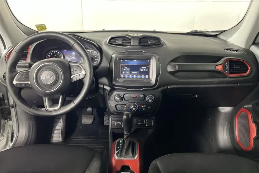 2018 Jeep Renegade Trailhawk photo 1