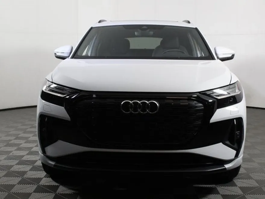 2022 Audi Q4 E-tron Prestige photo 1