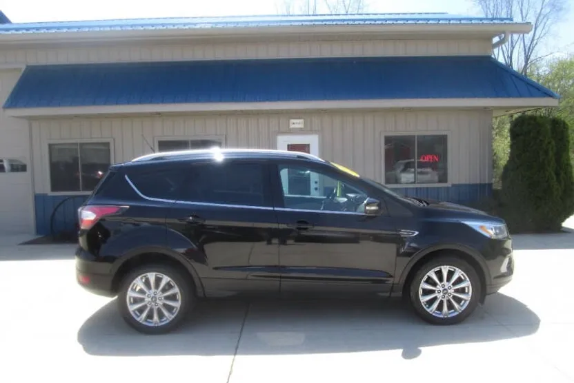 2017 Ford Escape Titanium photo 1