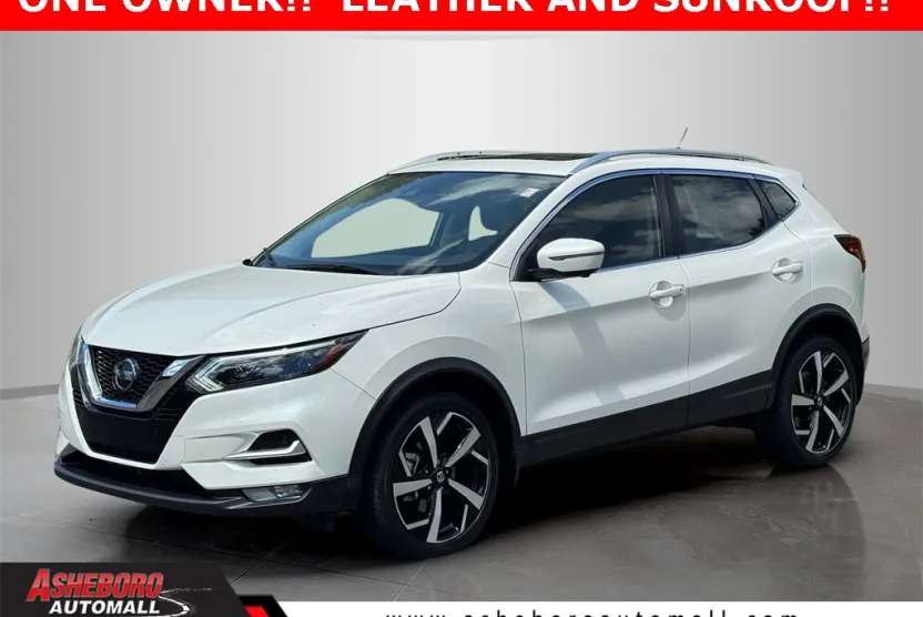 2022 Nissan Rogue Sport SL photo 1