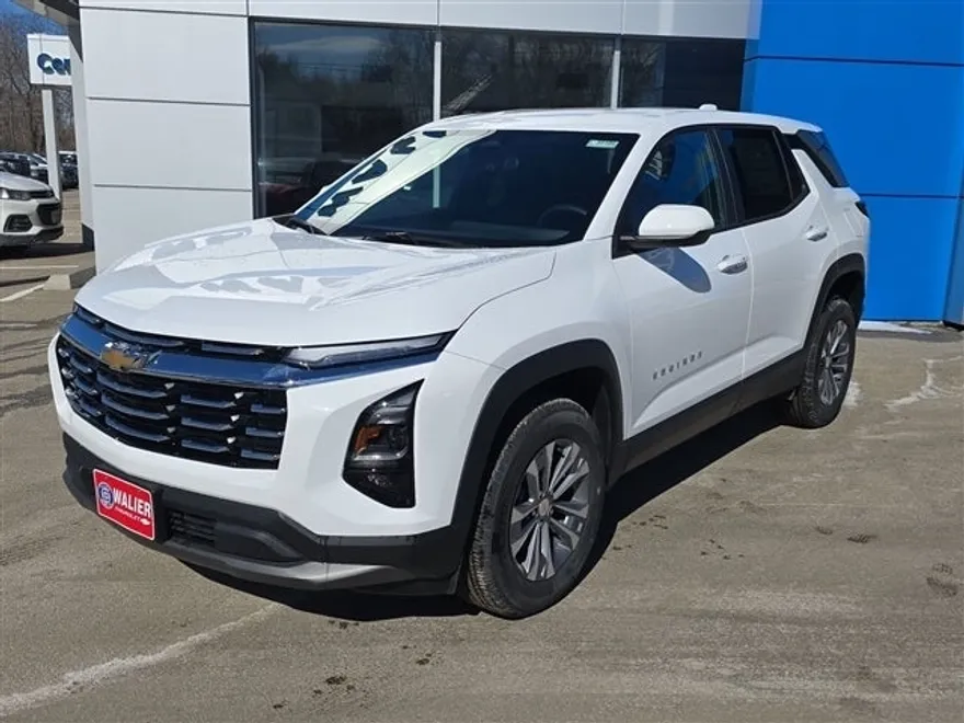 2025 Chevrolet Equinox LT photo 1