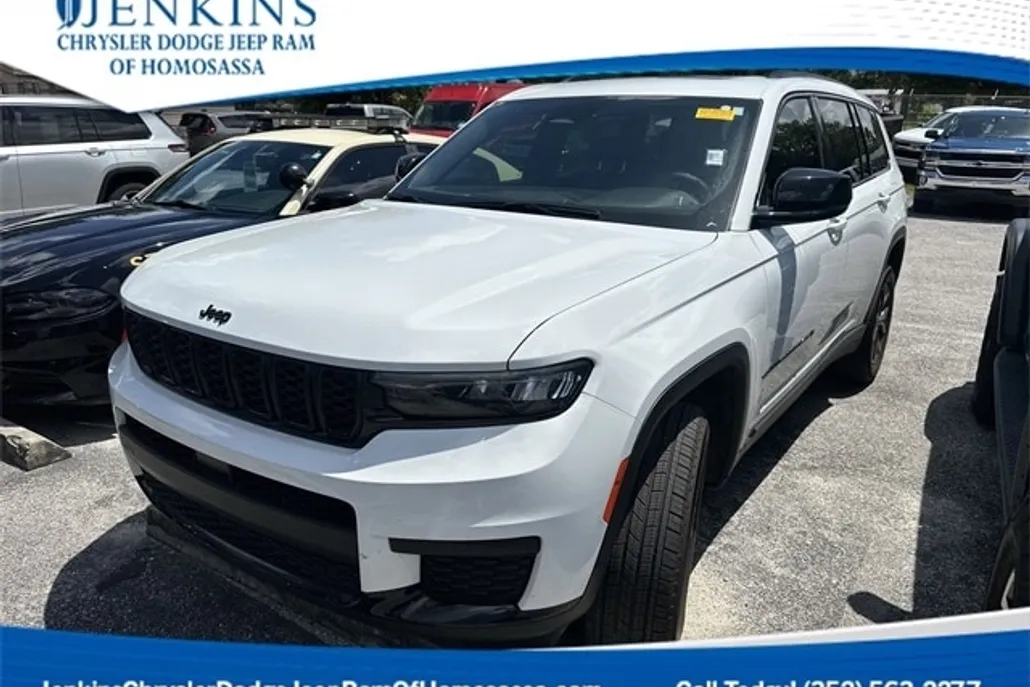 2024 Jeep Grand Cherokee Laredo Altitude X photo 1