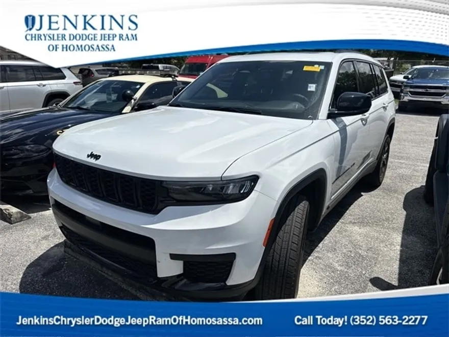 2024 Jeep Grand Cherokee Laredo Altitude X photo 1