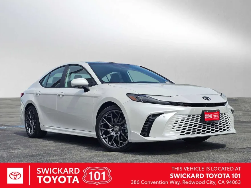 2026 Toyota Camry XSE photo 1