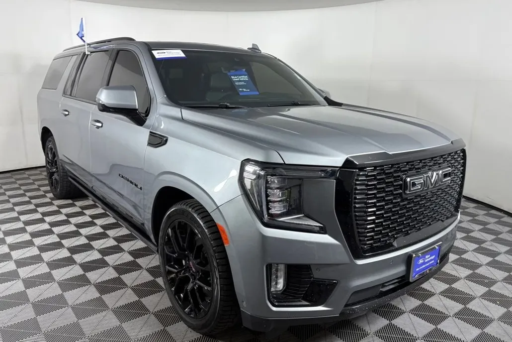 2023 Gmc Yukon XL Denali photo 1