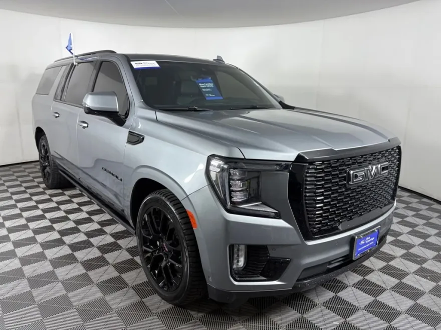 2023 Gmc Yukon XL Denali photo 1