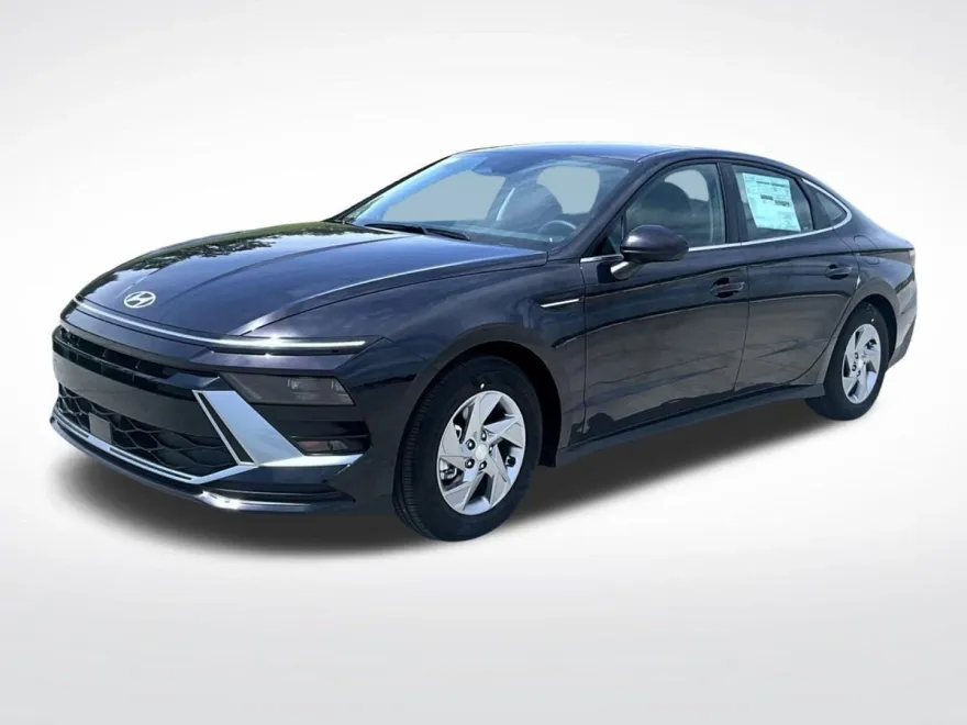 2025 Hyundai Sonata SE photo 1