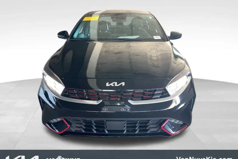 2023 Kia Forte GT-Line photo 1