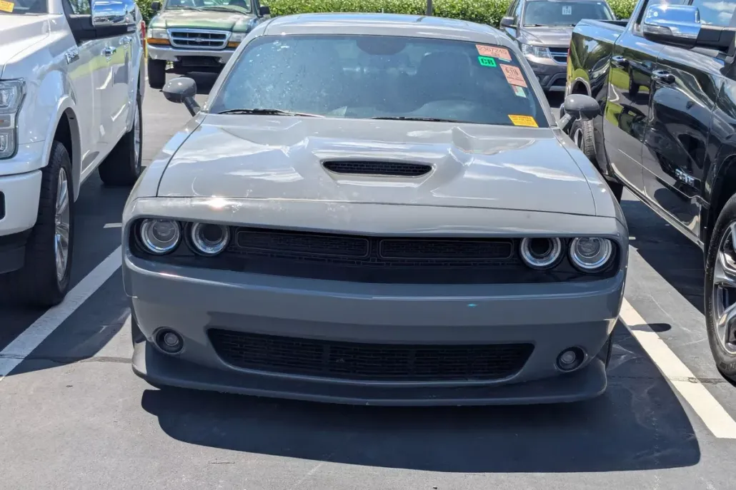 2023 Dodge Challenger R/T photo 1