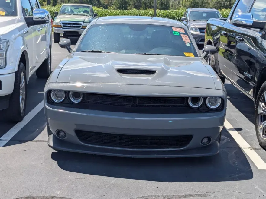 2023 Dodge Challenger R/T photo 1