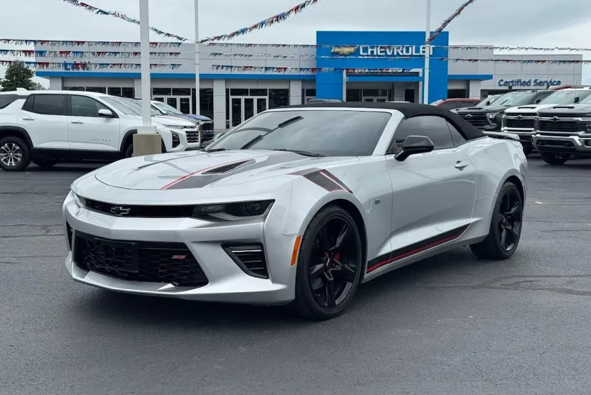 2017 Chevrolet Camaro SS photo 1