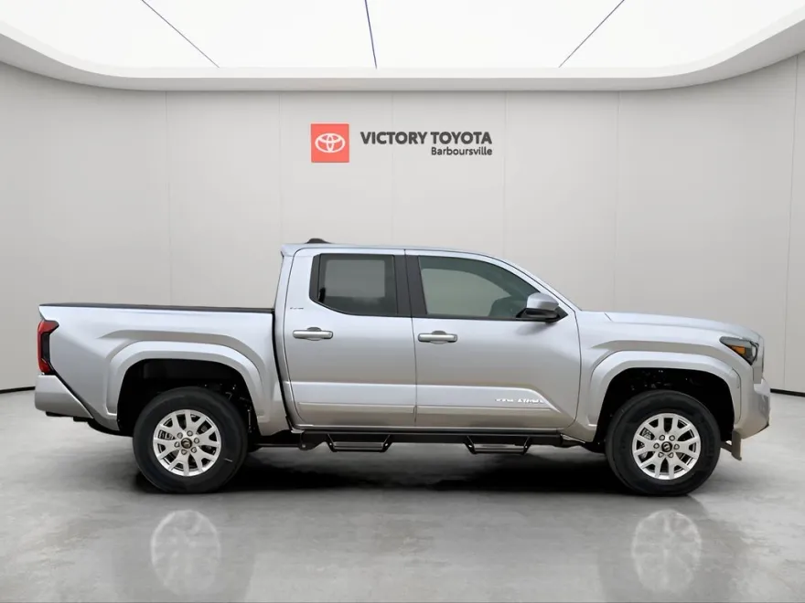 2025 Toyota Tacoma SR5 4x4 Double Cab photo 1