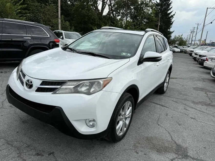 2014 Toyota RAV4 Limited photo 1