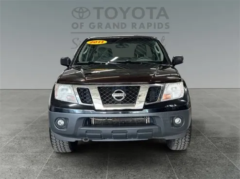 2011 Nissan Frontier S photo 4