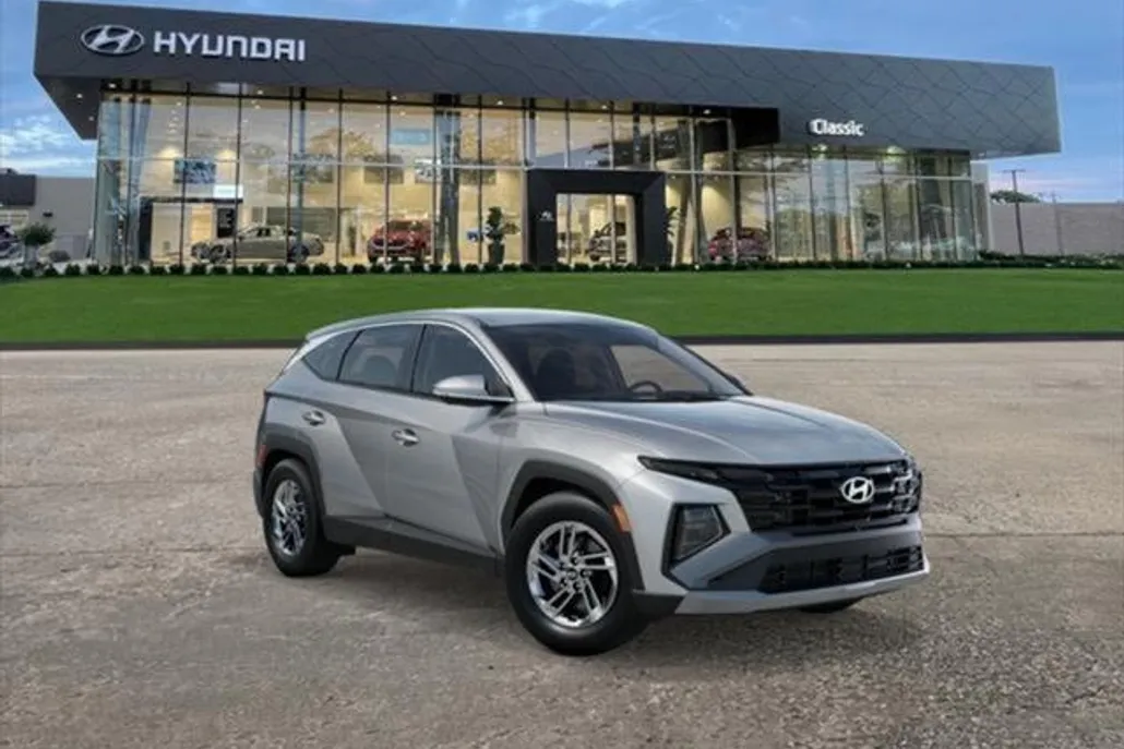 2025 Hyundai Tucson SE photo 1