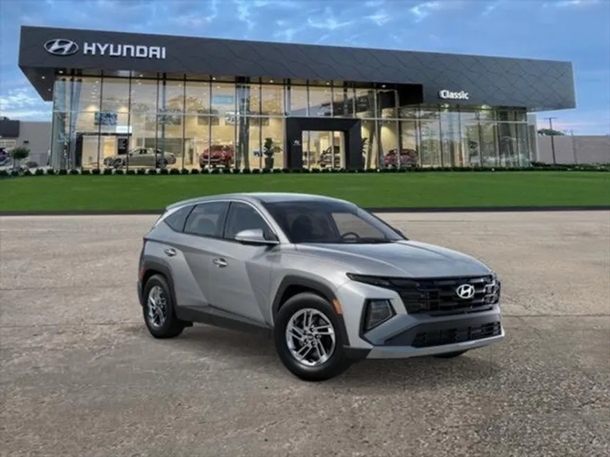 2025 Hyundai Tucson SE photo 1