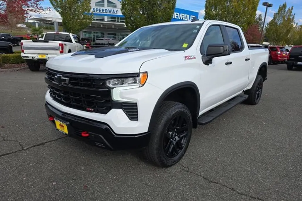 2025 Chevrolet Silverado 1500 LT Trail Boss photo 1