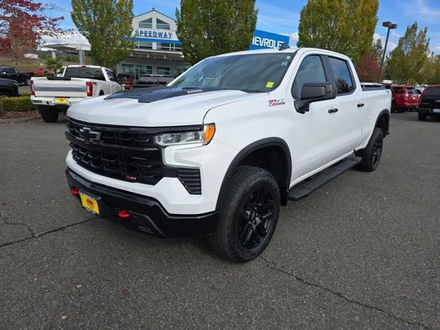 2025 Chevrolet Silverado 1500 LT Trail Boss photo 1
