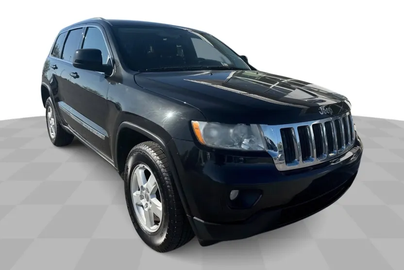 2012 Jeep Grand Cherokee Laredo photo 1