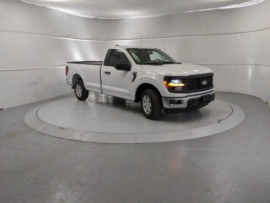 2025 Ford F-150 XL photo 1