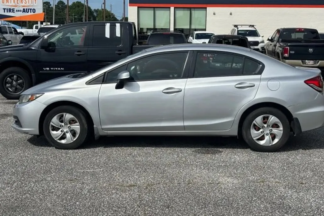 2015 Honda Civic LX photo 1