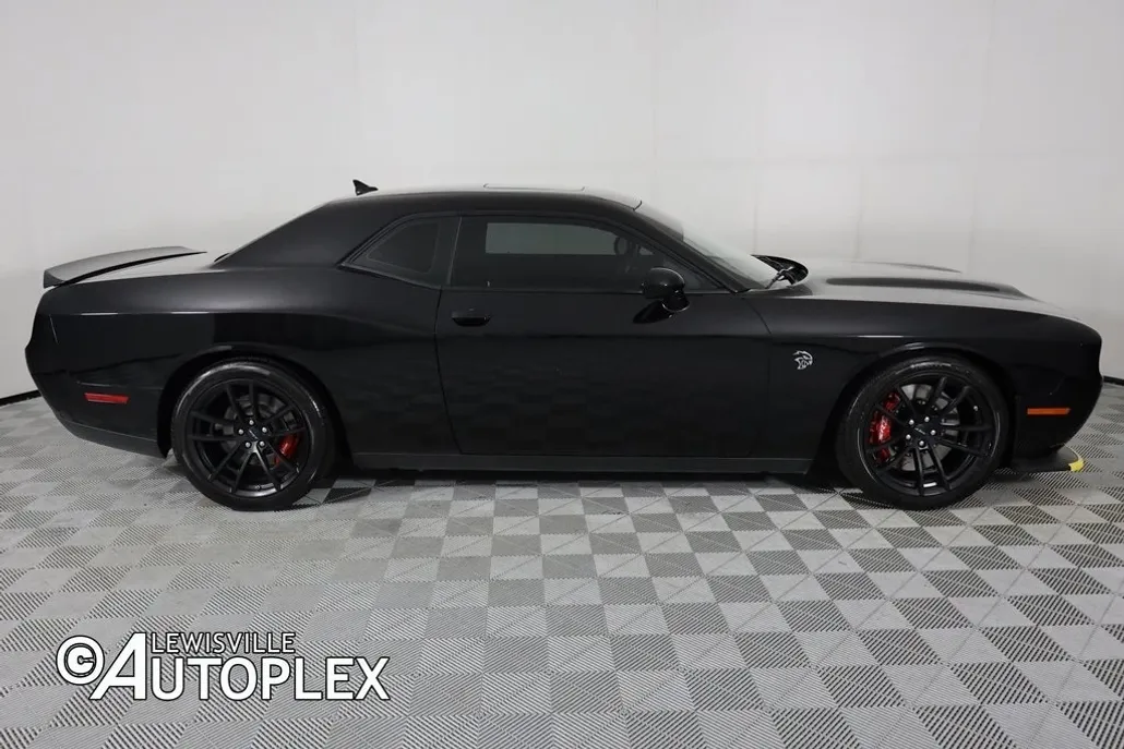 2023 Dodge Challenger SRT8 Hellcat photo 1
