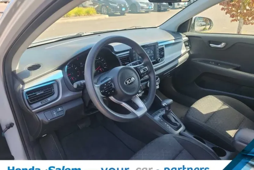 2019 Kia Rio S photo 1