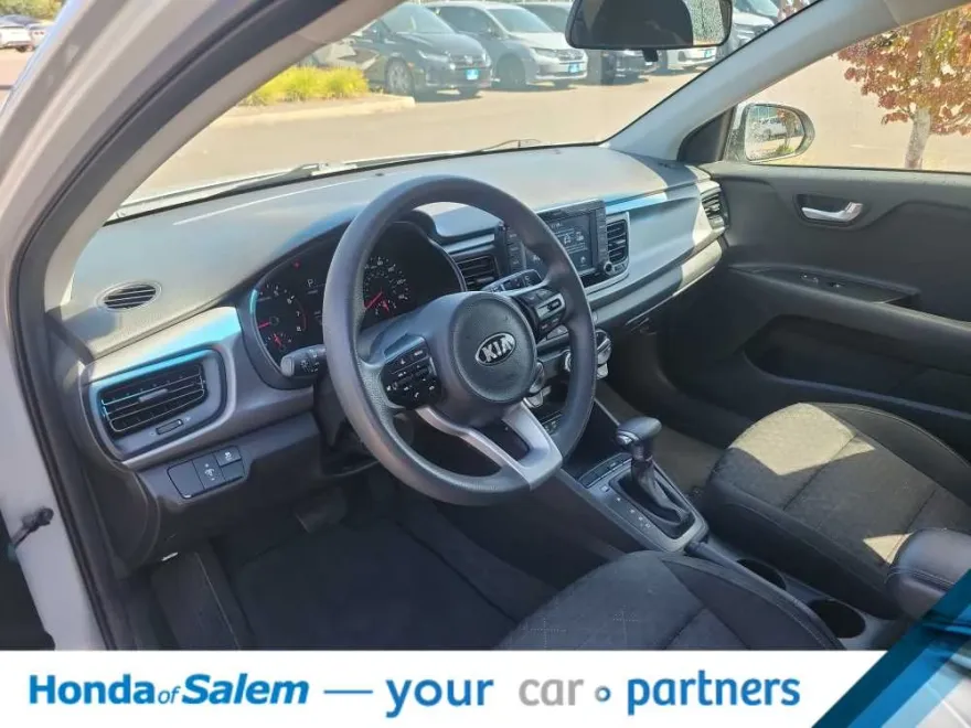2019 Kia Rio S photo 1