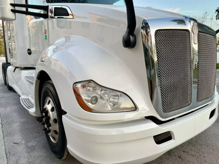 2019 Kenworth T680 photo 7