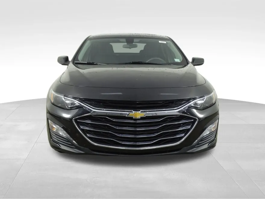 2022 Chevrolet Malibu photo 1