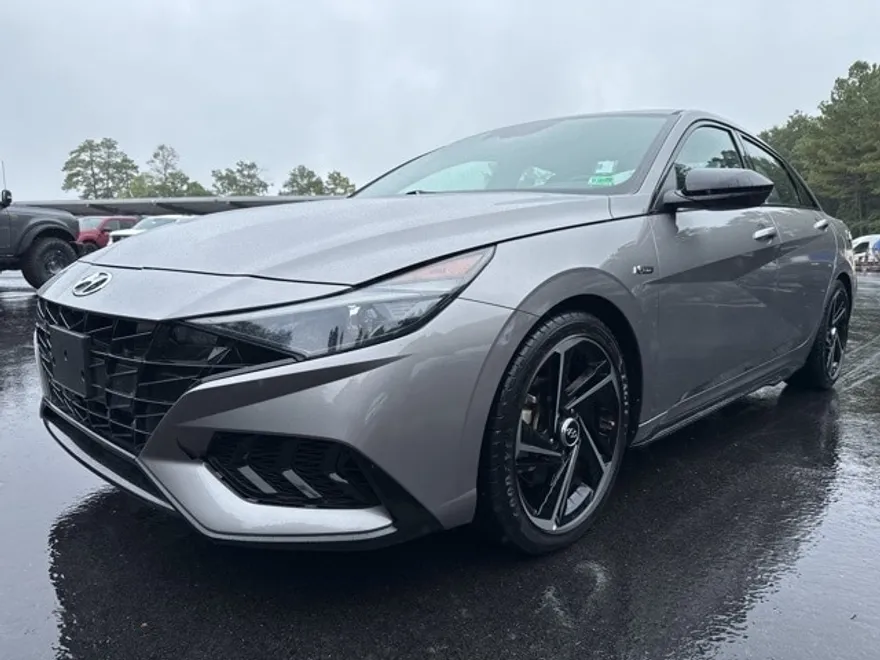 2022 Hyundai Elantra N Line photo 1
