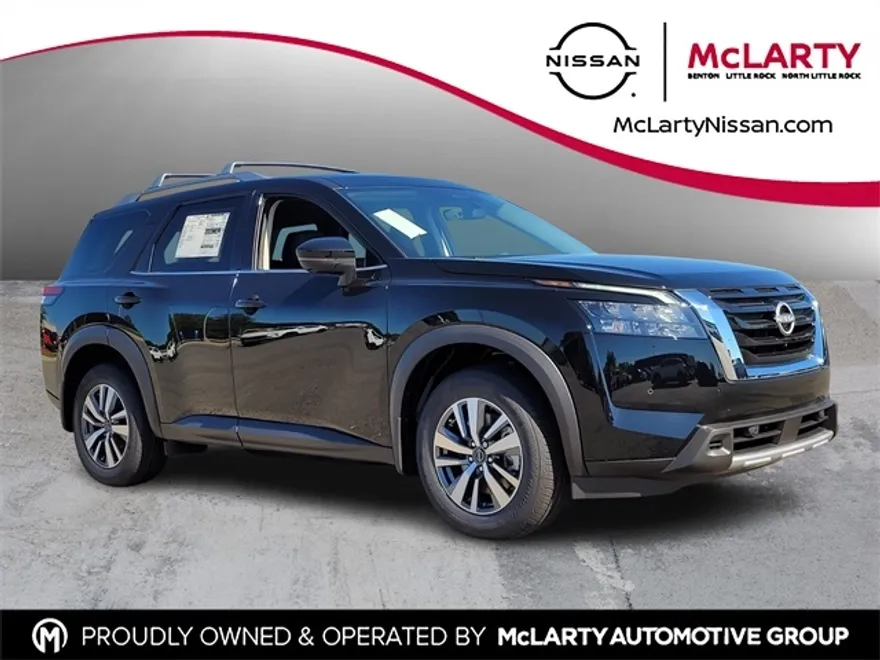 2025 Nissan Pathfinder SL photo 1