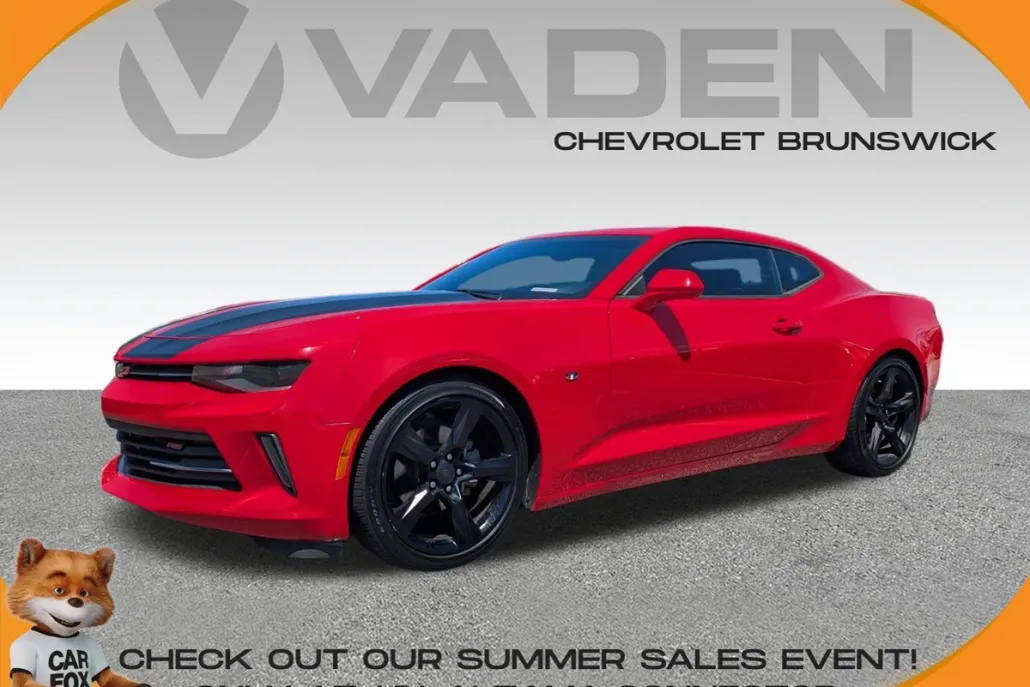 2017 Chevrolet Camaro 2LT photo 1