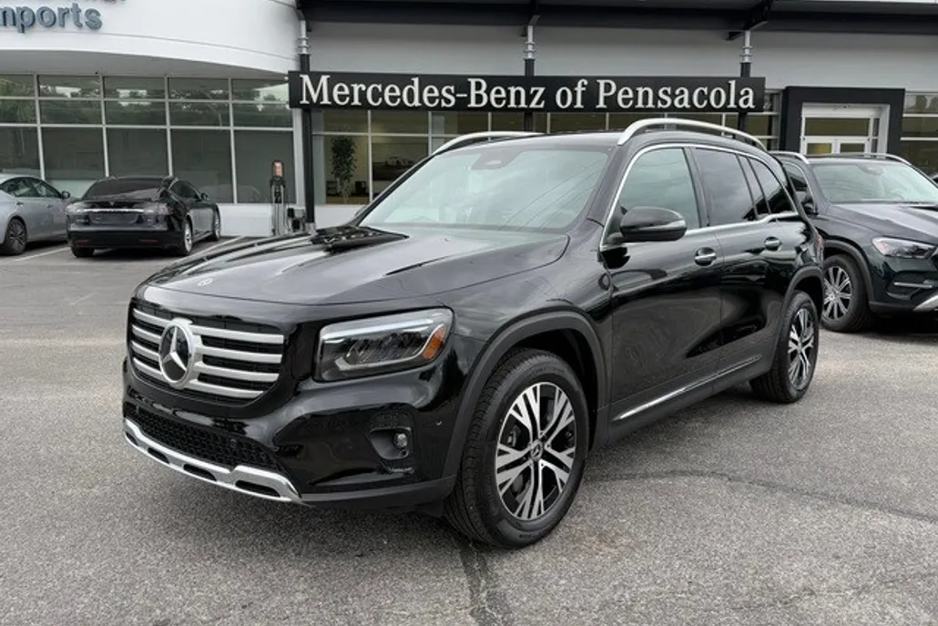 2025 Mercedes Benz GLB 250 photo 1