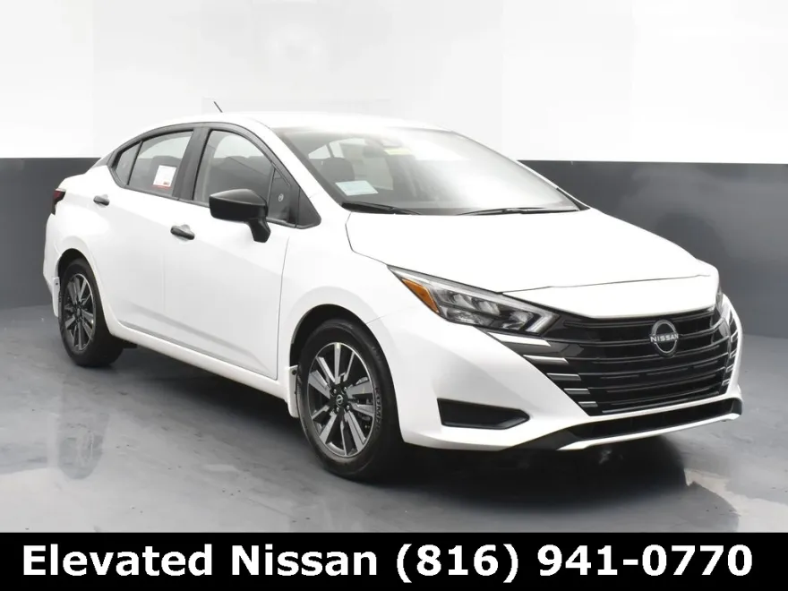 2025 Nissan Versa 1.6 S photo 1