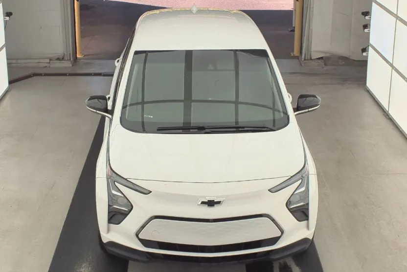 2022 Chevrolet Bolt EV 2LT photo 1