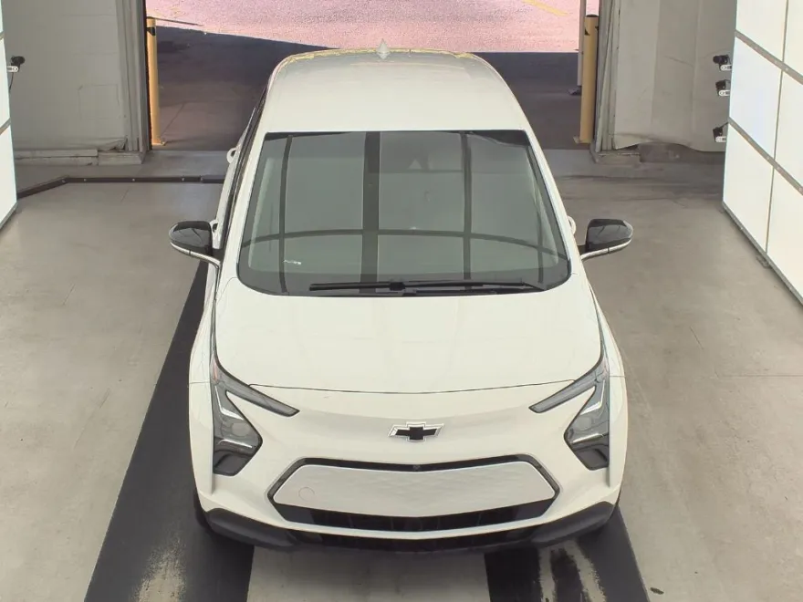 2022 Chevrolet Bolt EV 2LT photo 1
