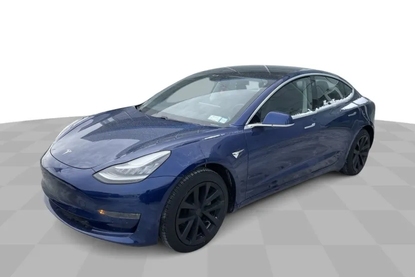2020 Tesla Model 3 Standard Range Plus photo 1