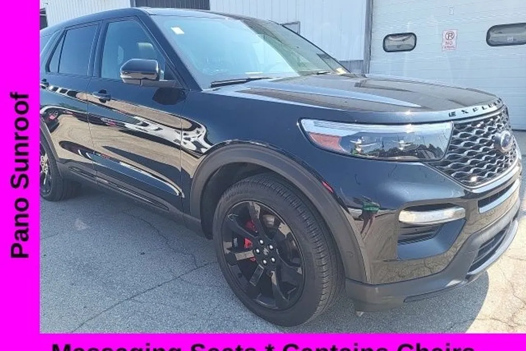 2022 Ford Explorer ST photo 1