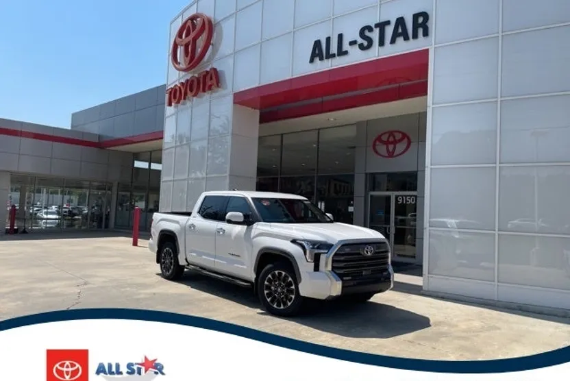 2026 Toyota Tundra Limited photo 1